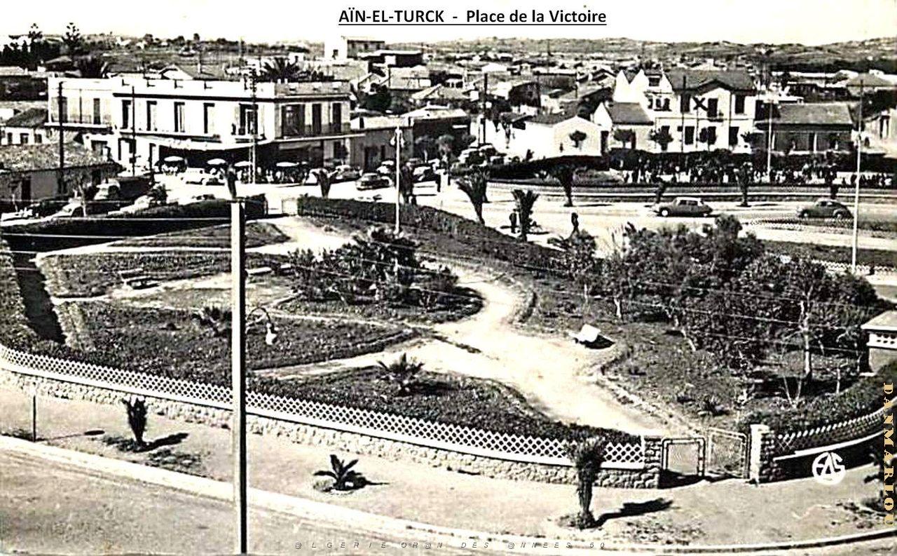 Ain-el-Turck - Place de la Victoire.jpg